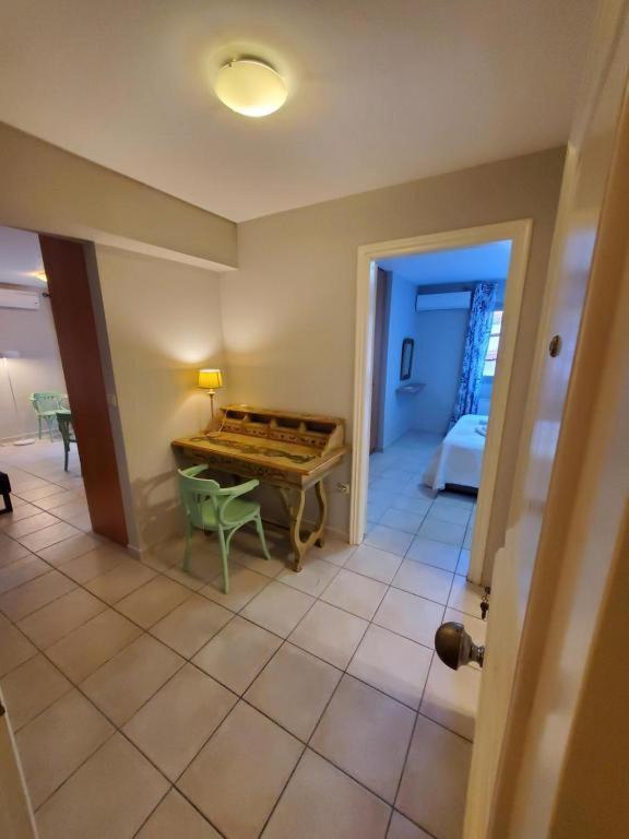 Sior Dionysios Apartment Аргостолион Стая снимка